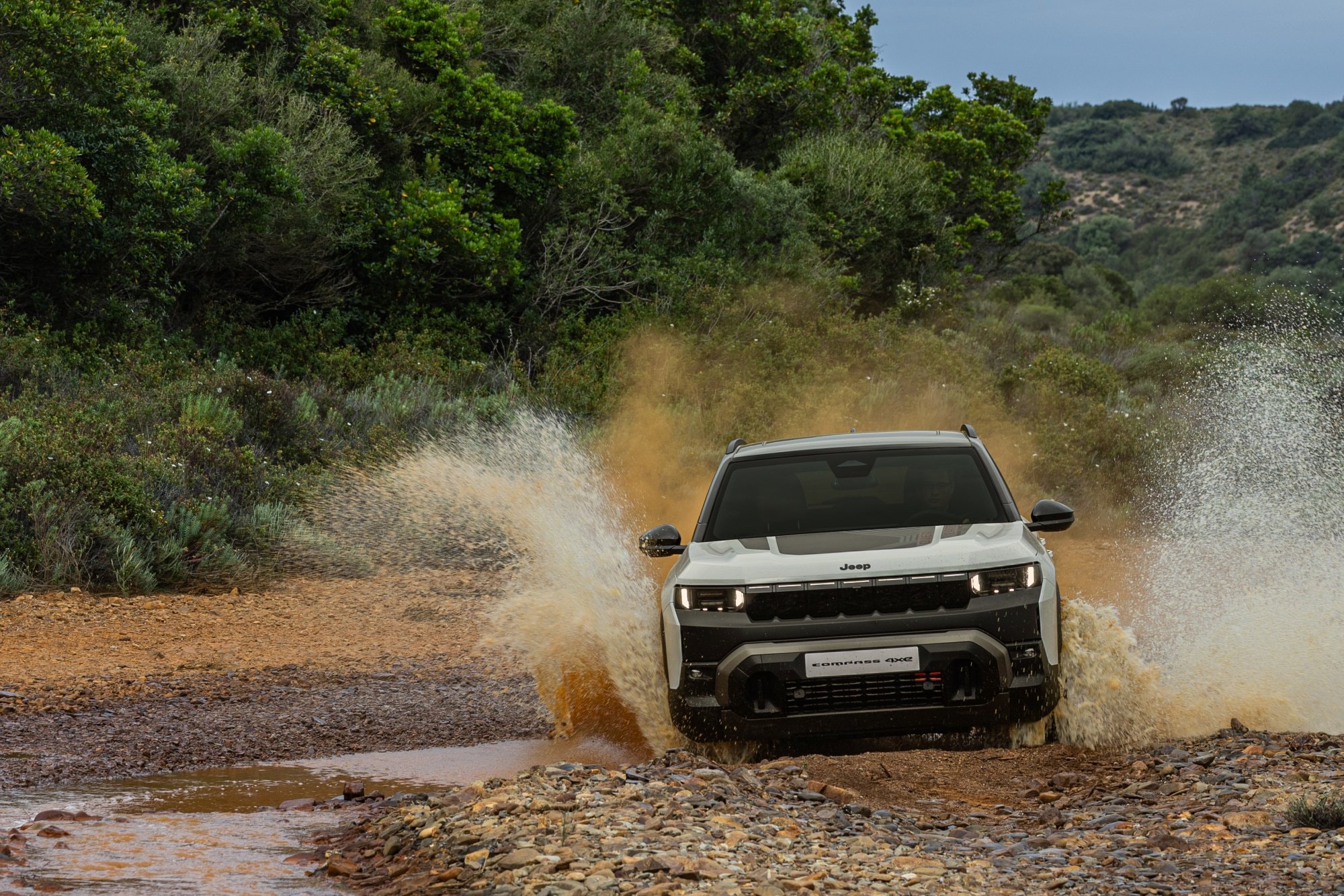 Jeep Compass Híbrido
