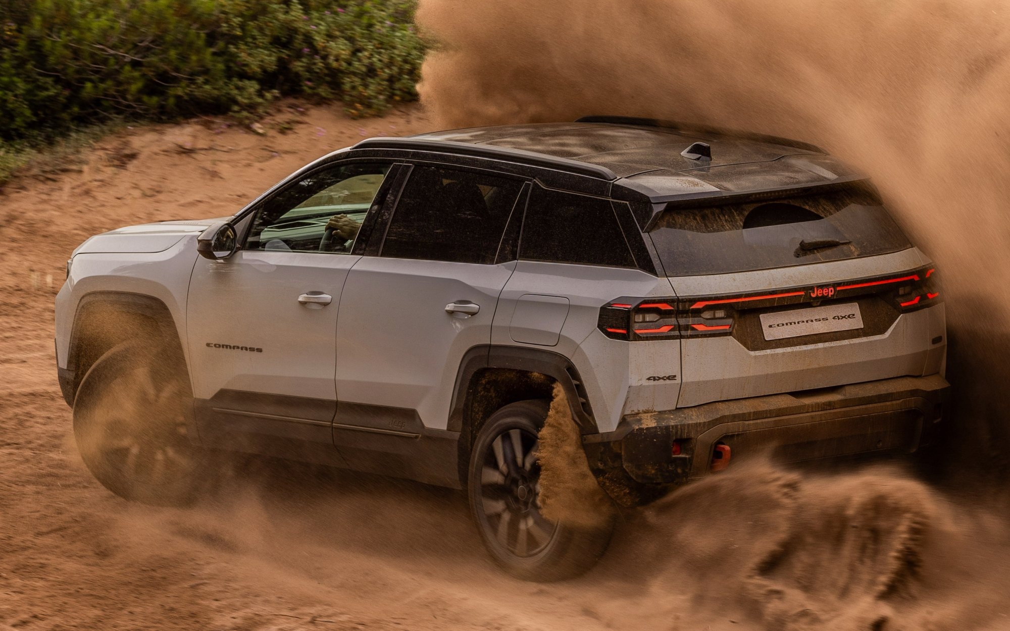 Jeep Compass Híbrido