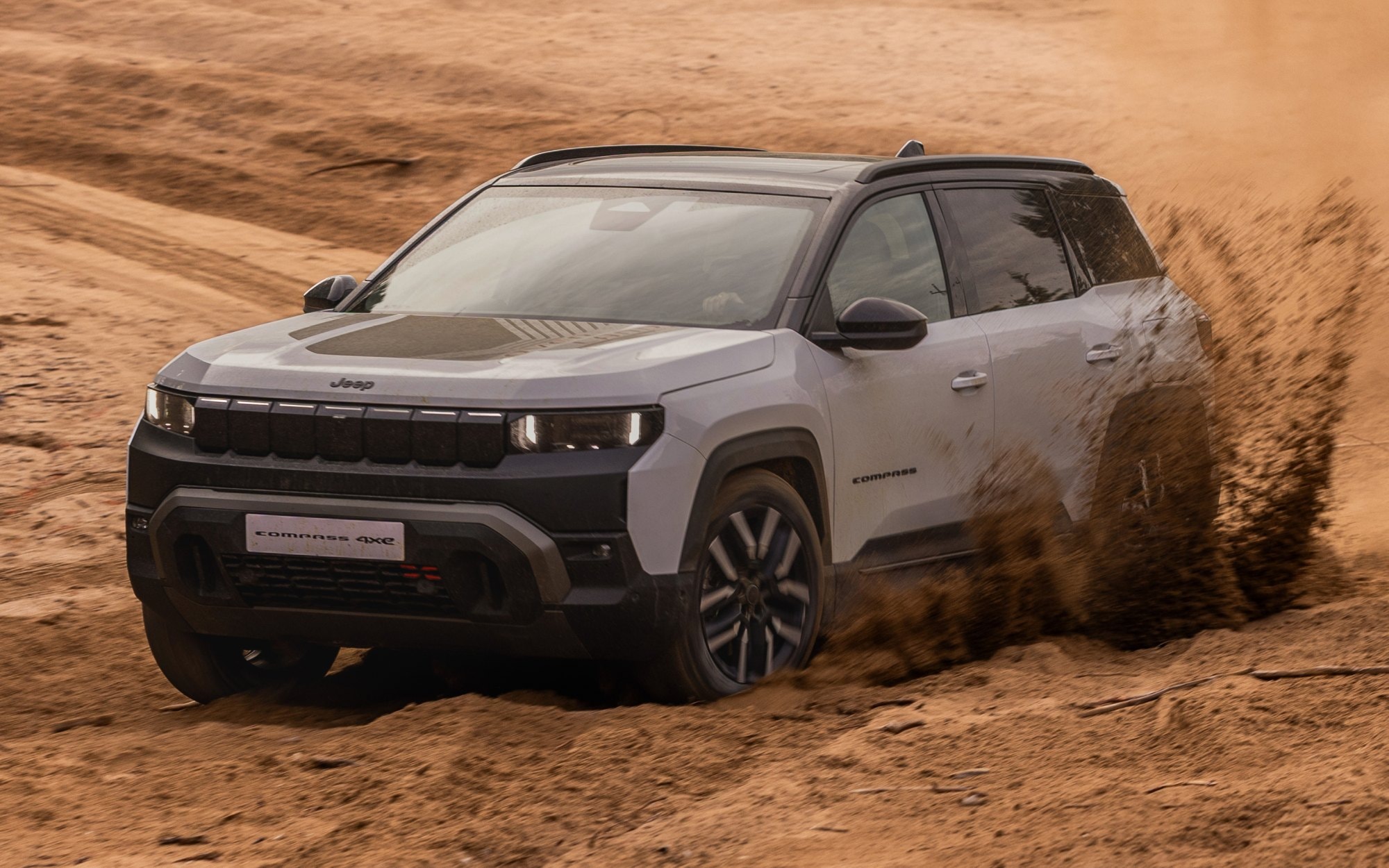Jeep Compass Híbrido