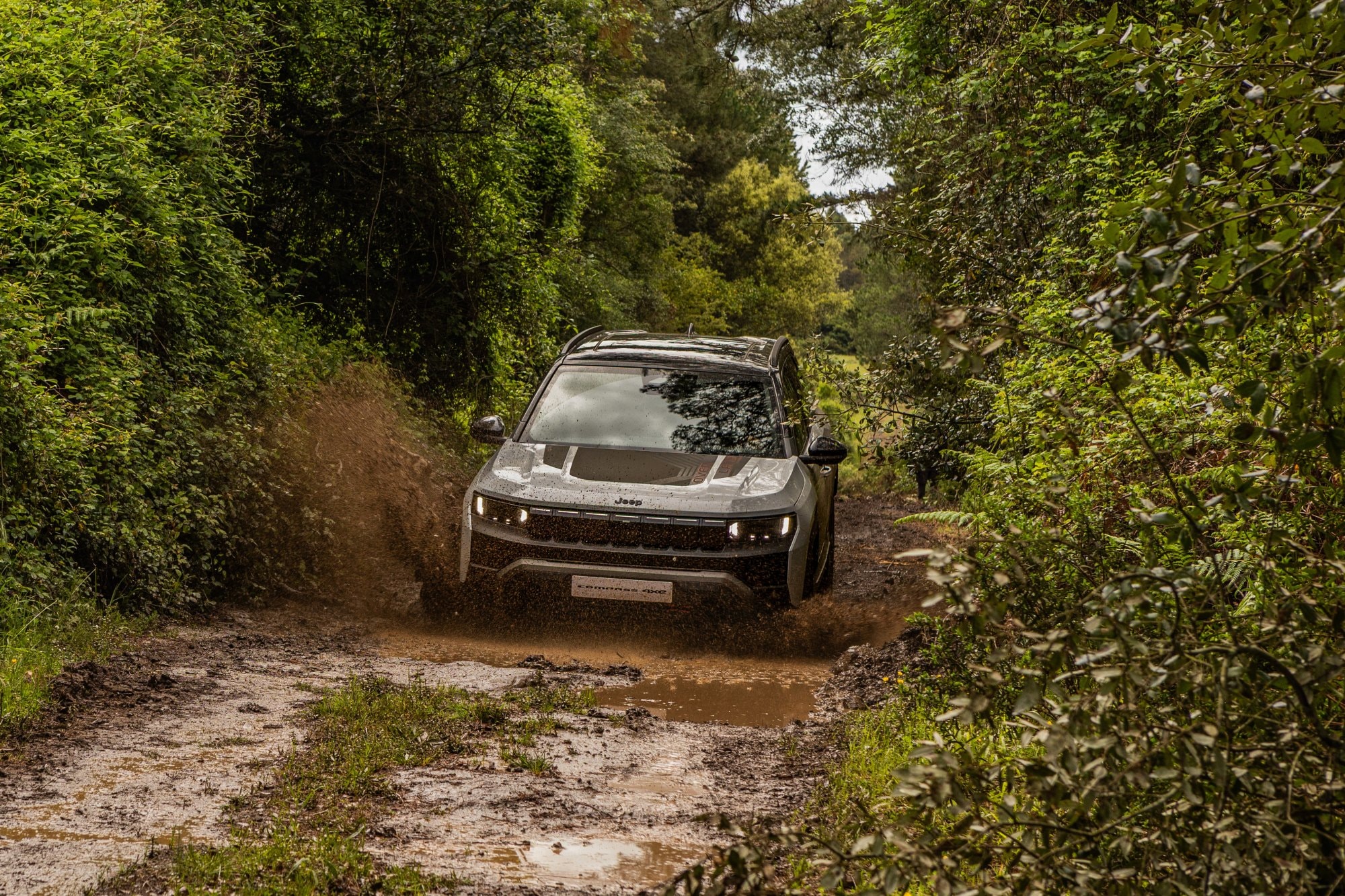 Jeep Compass Híbrido