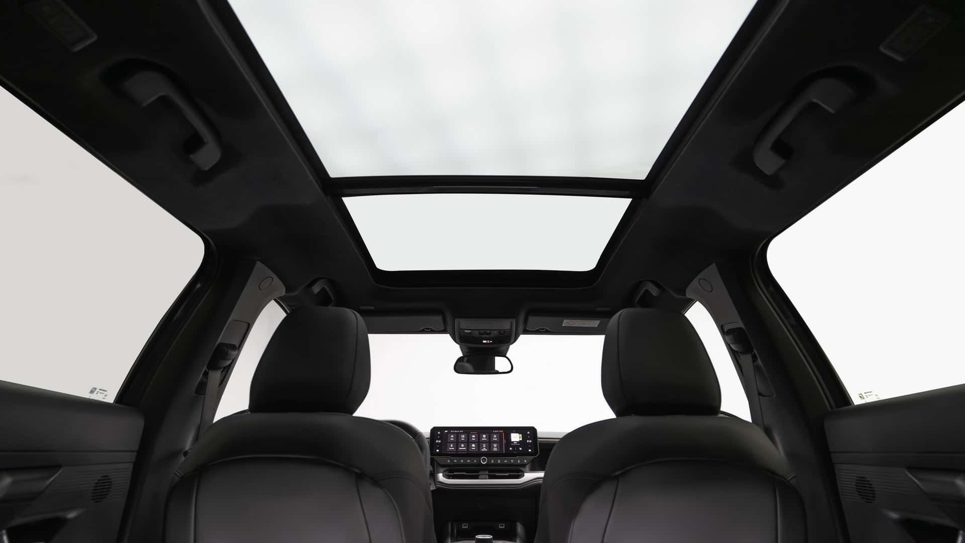 Asientos ergonómicos y bien diseñados que garantizan comodidad en largas distancias.