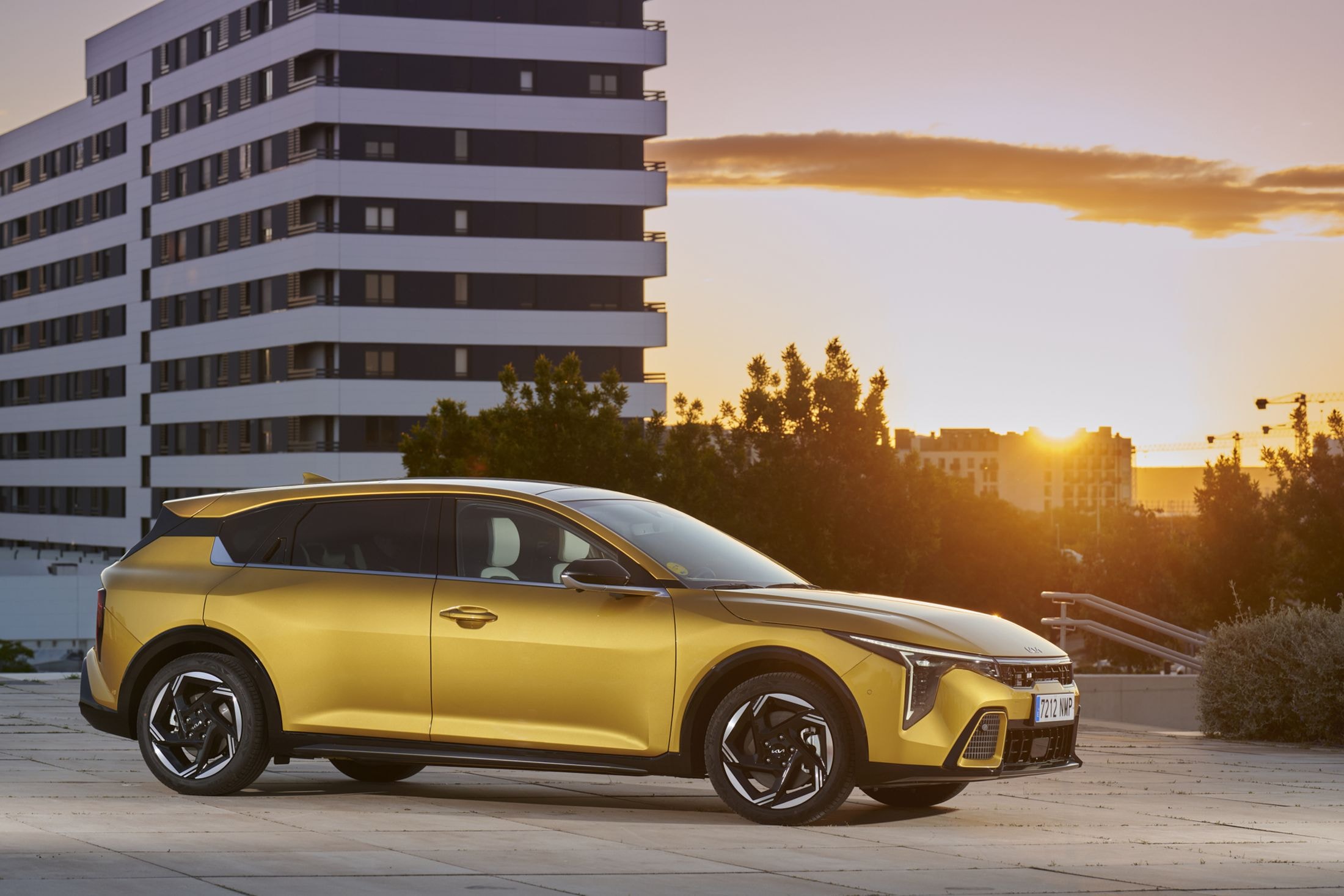 Kia K4