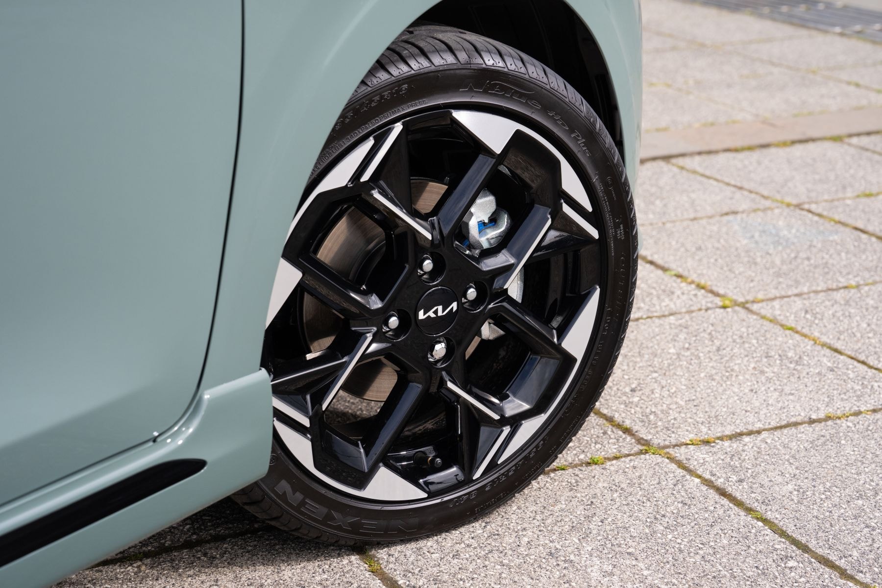 Vista de la toma USB en el Kia Picanto.