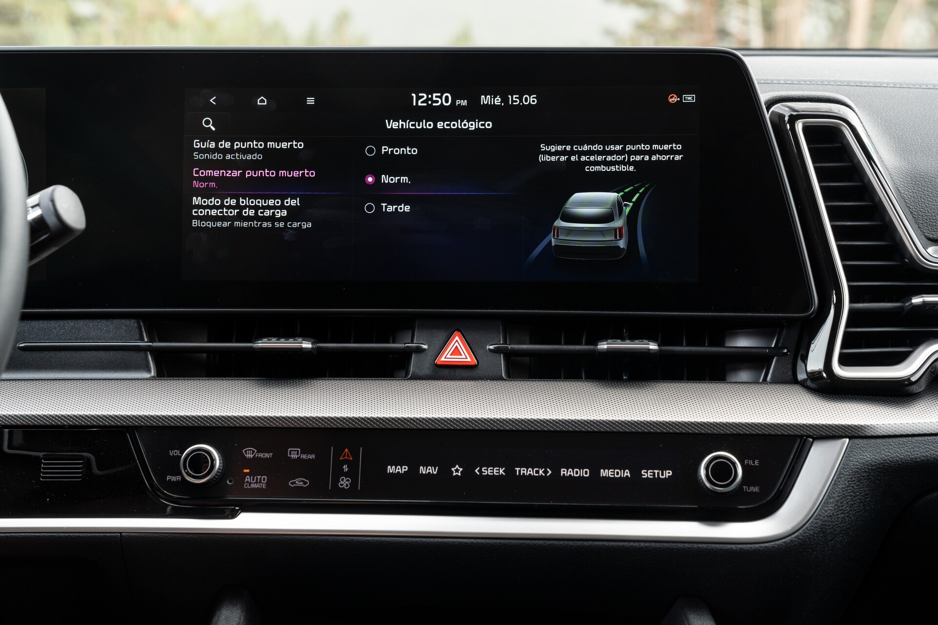 Pantalla multimedia del Kia Sportage, ejemplo de conectividad y tecnología integrada.