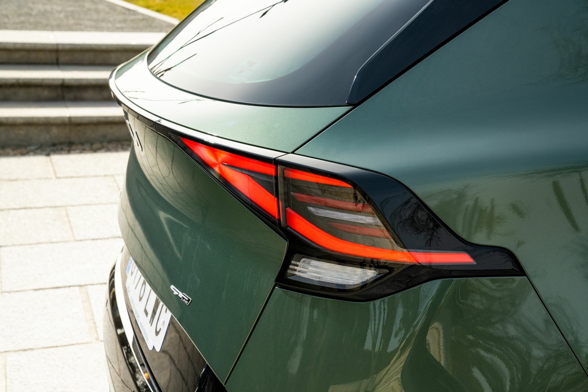 Tecnología LED en las luces traseras del KIA Sportage.