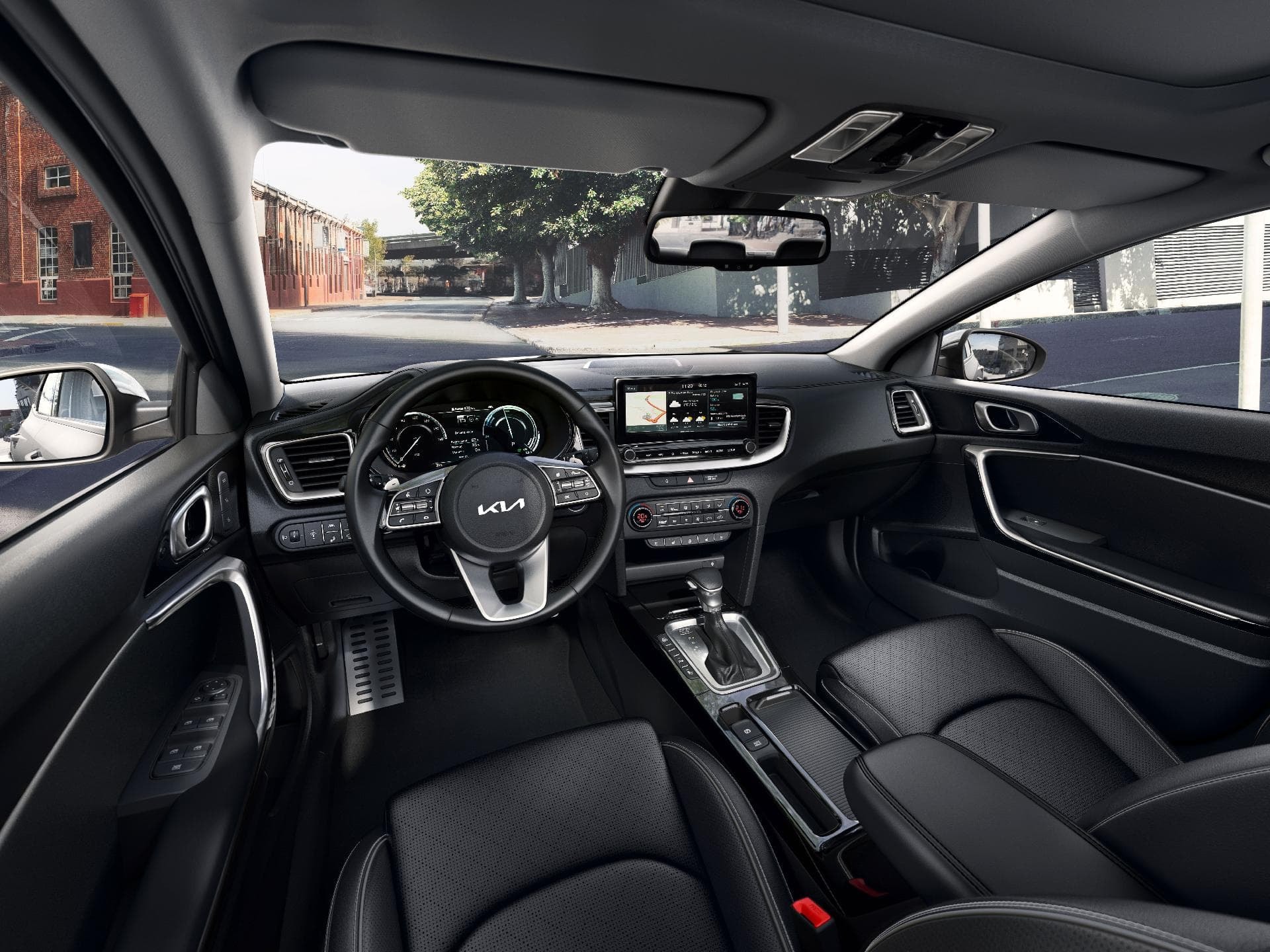 Kia Xceed con un perfil lateral deportivo y elegante.