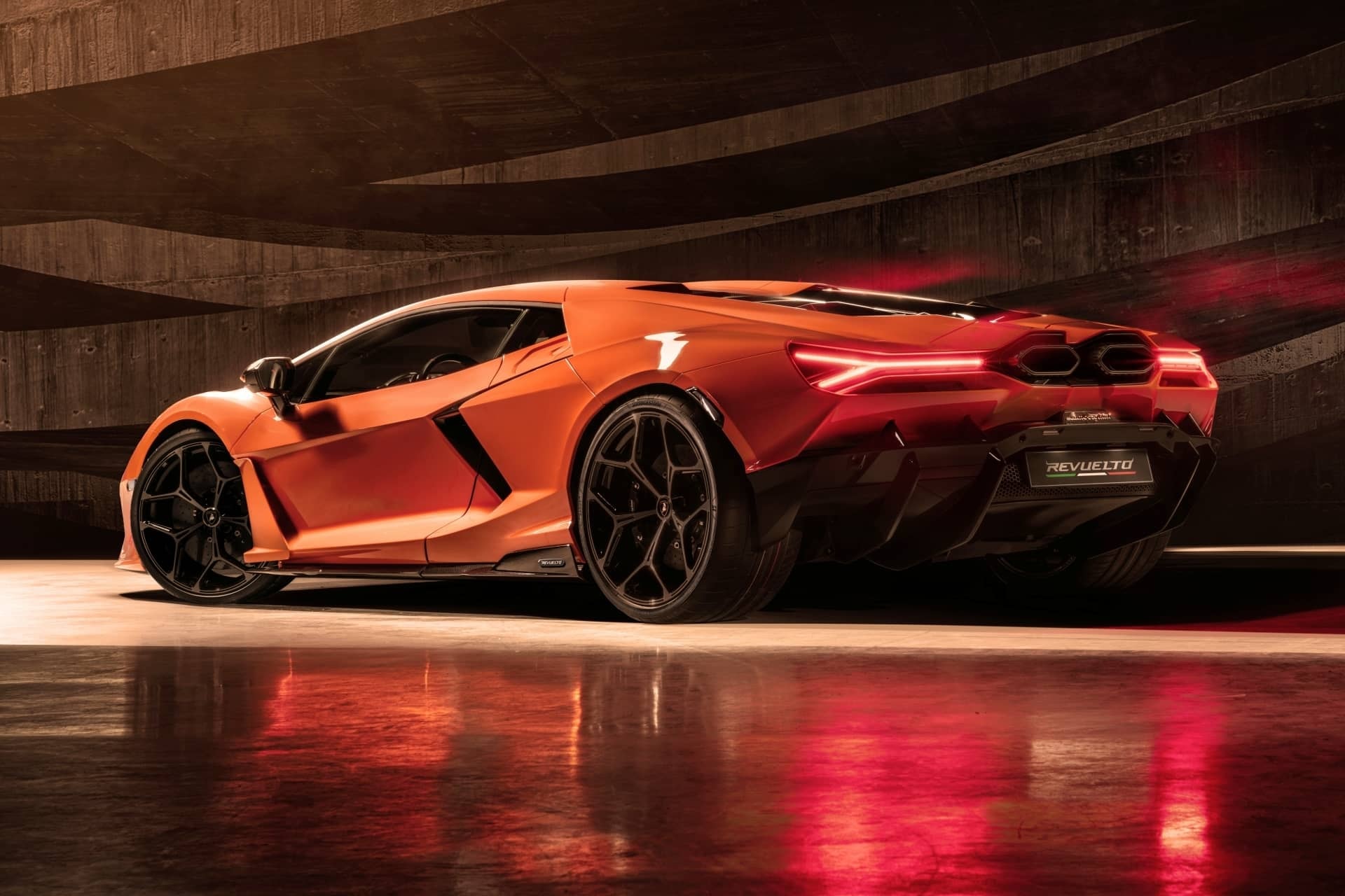 Lamborghini Revuelto