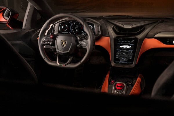 Lamborghini Revuelto Lamborghini Revuelto