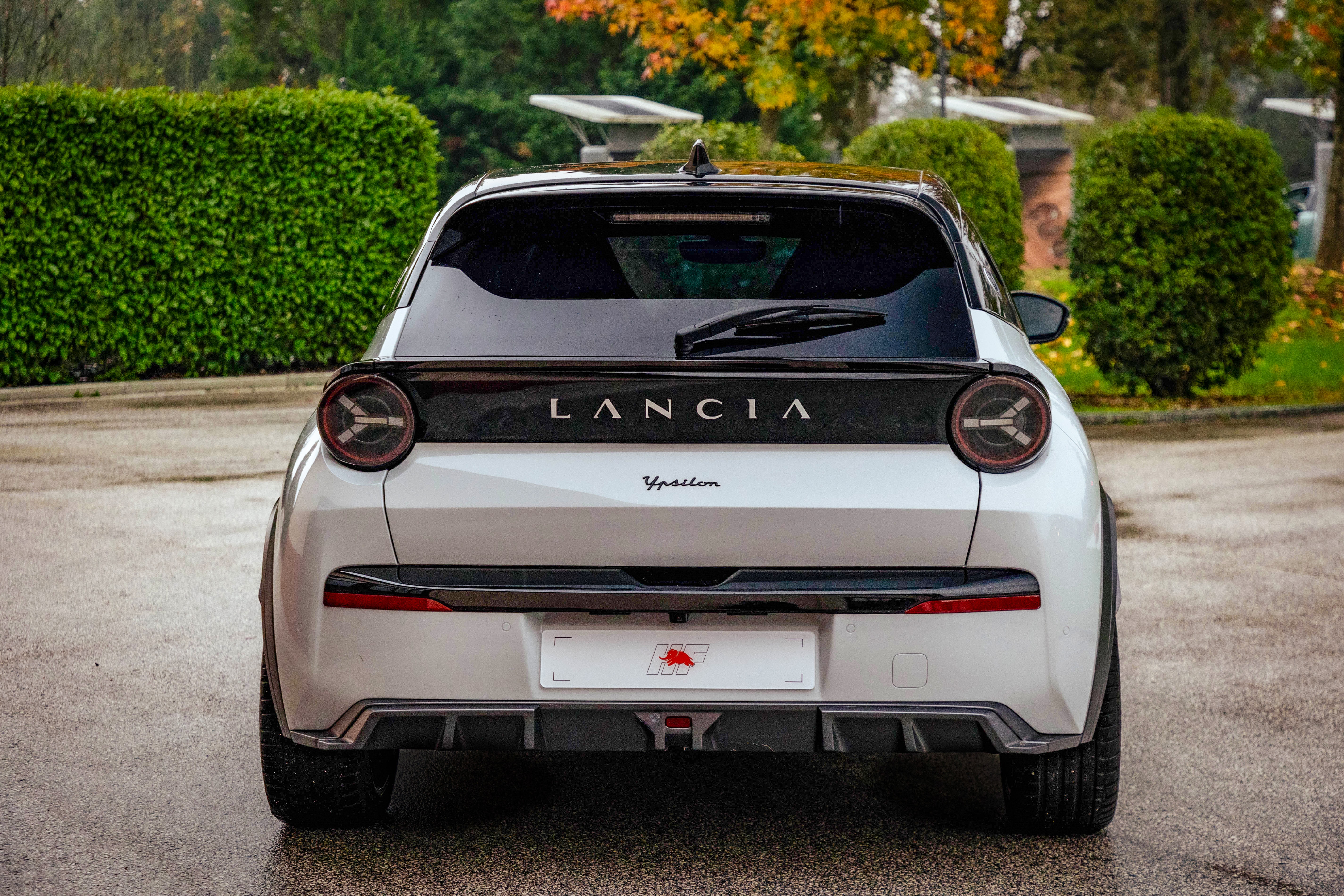 Lancia Ypsilon eléctrico