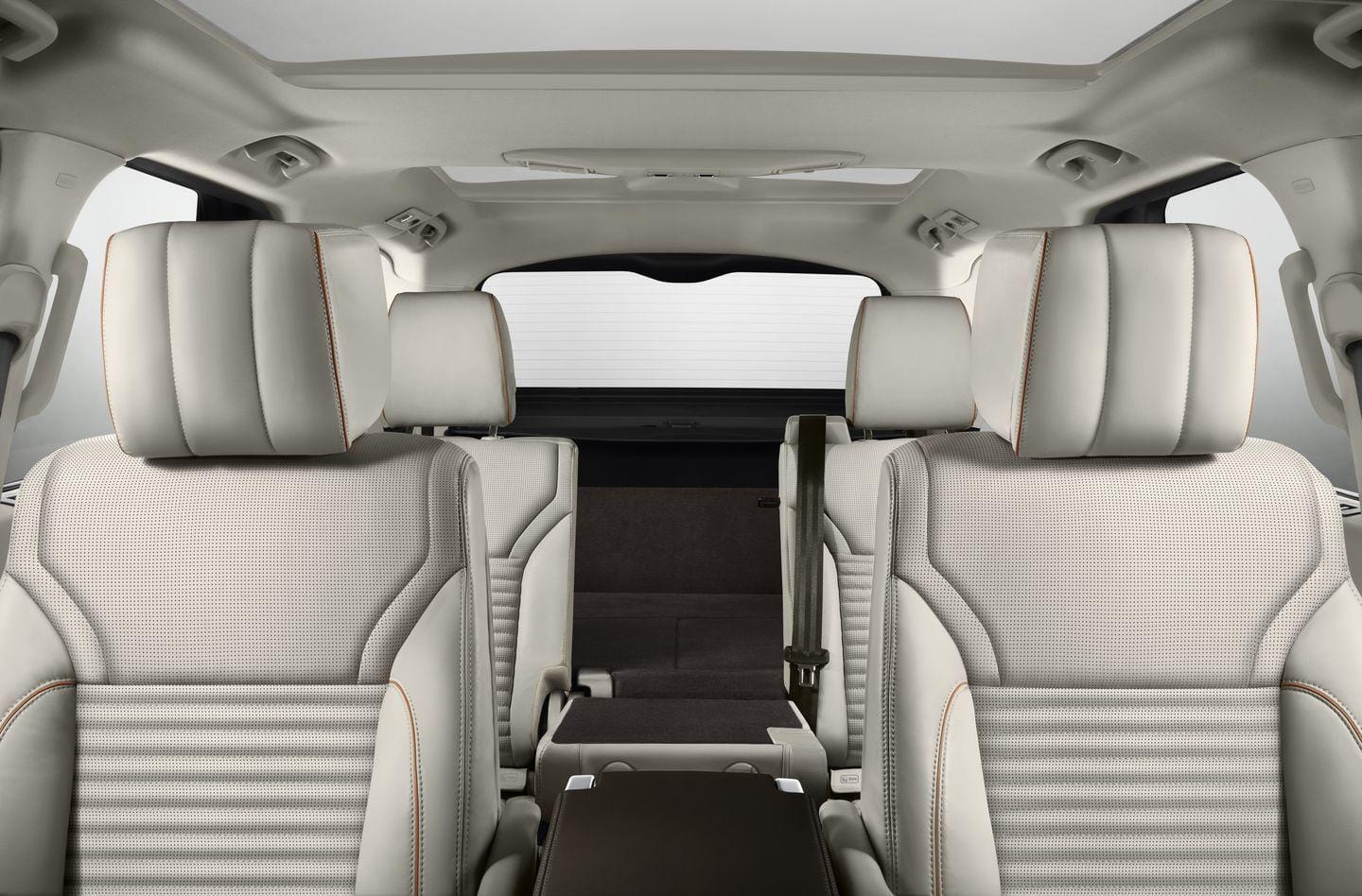 Placa conmemorativa First Edition en el interior.