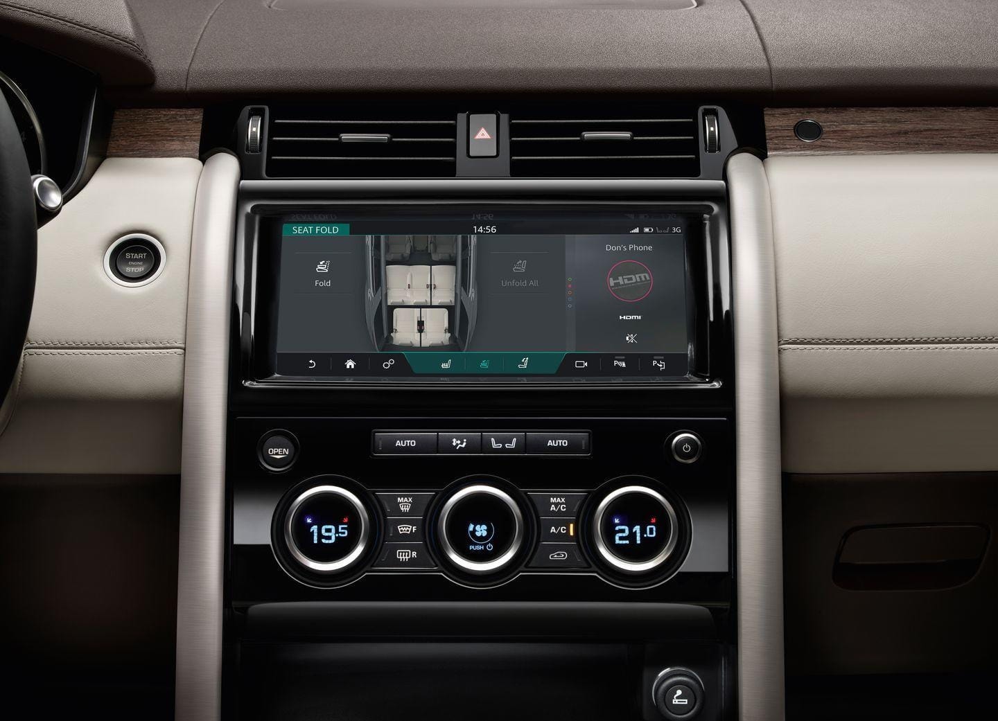 Interfaz de la pantalla táctil del sistema de infotainment Touch Pro mostrando aplicaciones.