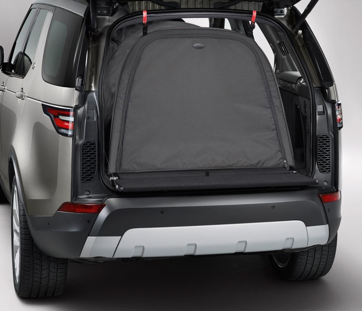 Protector de carga para el maletero del Land Rover Discovery.