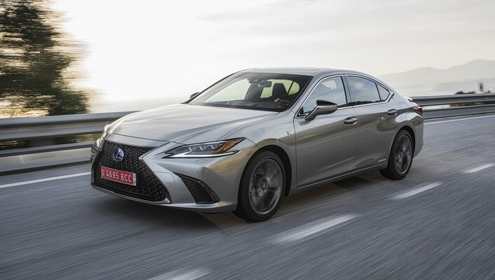 Lexus ES híbrido