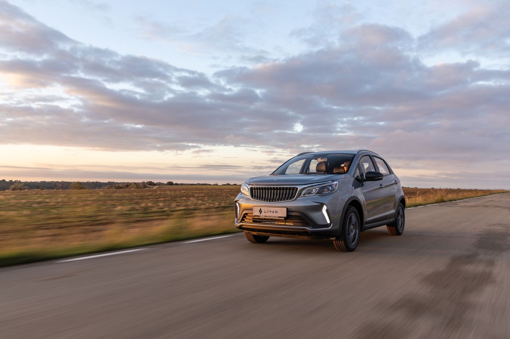 Vista detallada de los asientos del Livan X3 Pro, confort y diseño moderno.