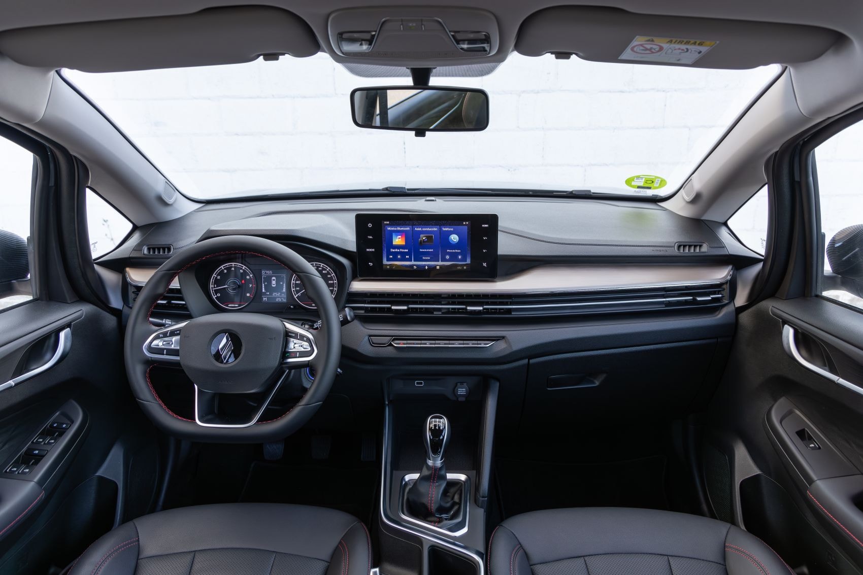 Parachoques trasero del Livan X3 Pro, con estilo deportivo y funcionalidad.