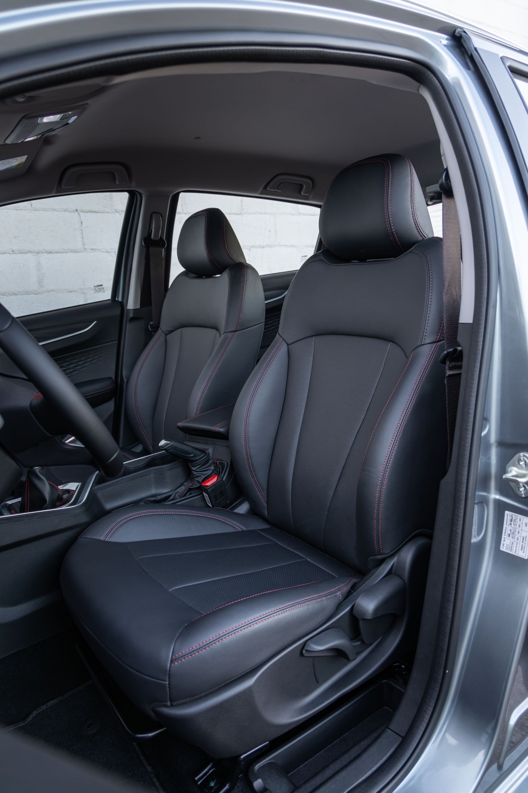 Vista trasera del Livan X3 Pro mostrando su diseño dinámico.