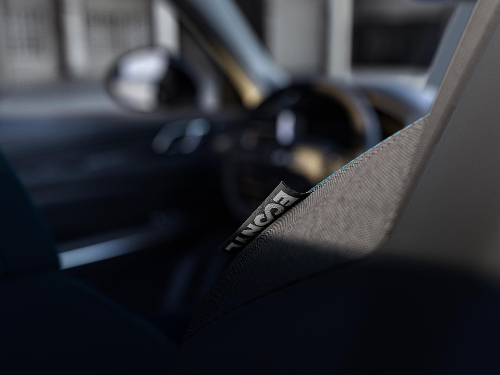 Detalle del acabado y bordado en los asientos del Lynk & Co 01.