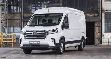 Vista delantera y lateral del Maxus Delivery 9, destacando su diseño robusto. Vista delantera y lateral del Maxus Delivery 9, destacando su diseño robusto.