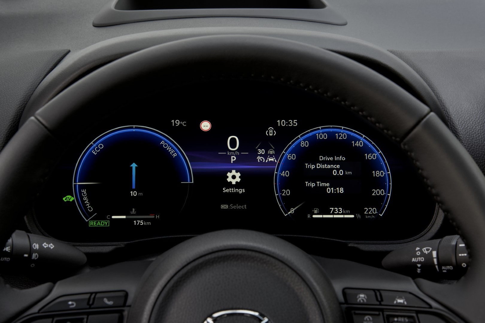 Cuadro de instrumentos digital con información clara y precisa.