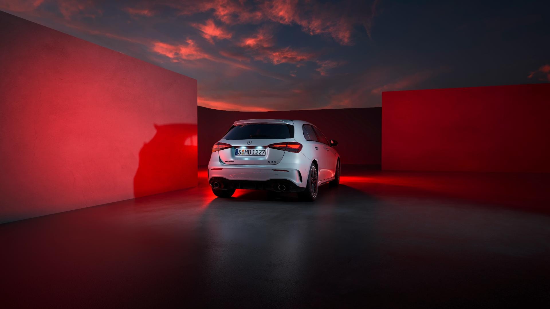 La flotilla completa del Clase A, mostrando diferentes ángulos y variantes de color.