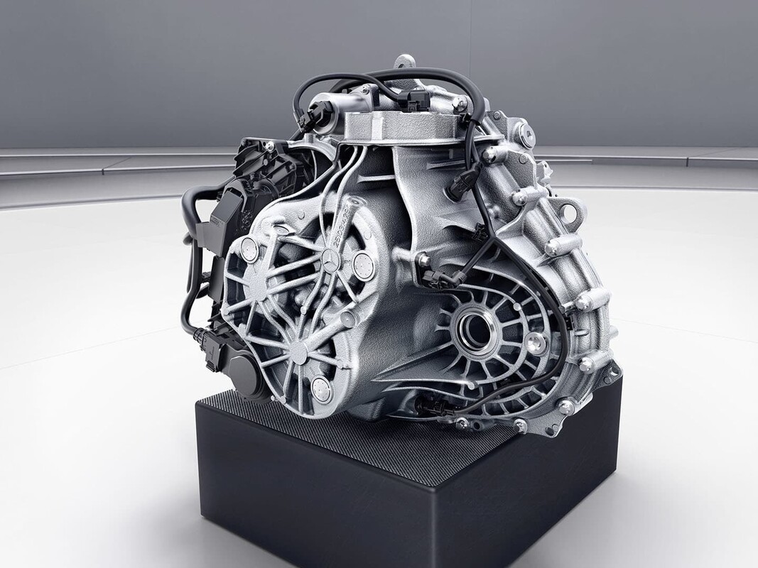 Motor Mercedes Clase A expuesto para mostrar su tecnología y rendimiento. Motor Mercedes Clase A expuesto para mostrar su tecnología y rendimiento.