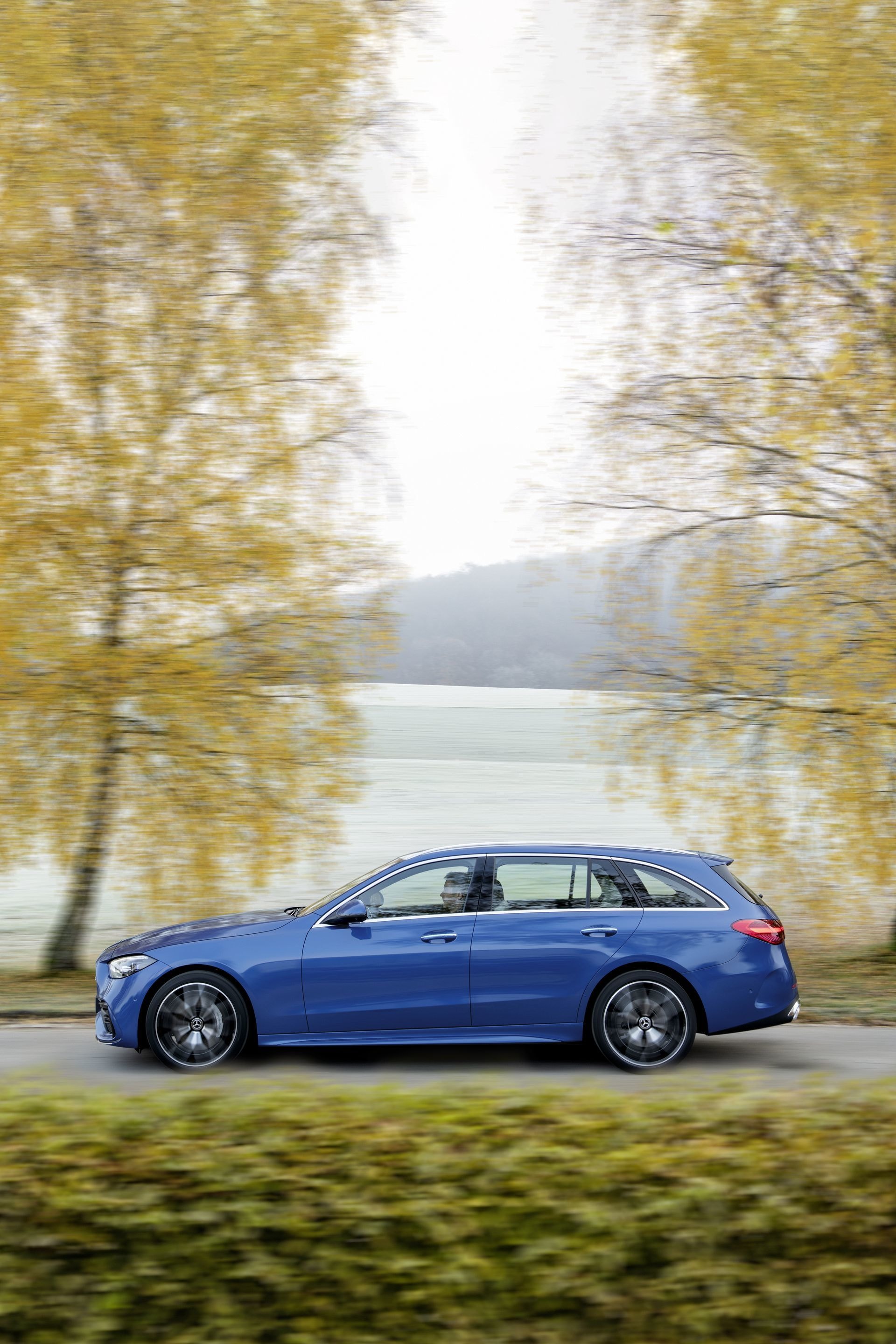 Perfil elegante y deportivo del Mercedes Clase C