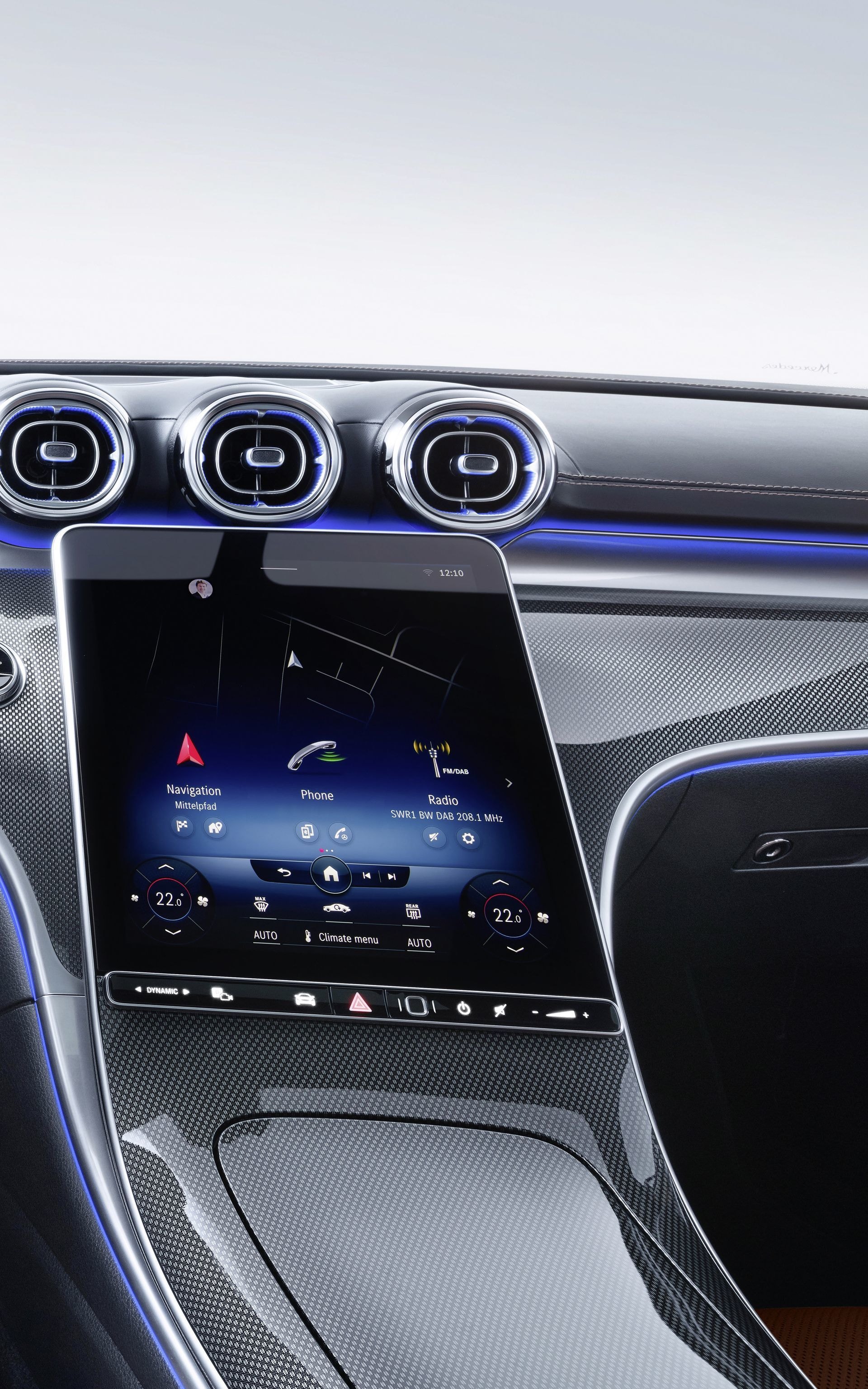 Imagen de la pantalla central del sistema de control del Mercedes Clase C.