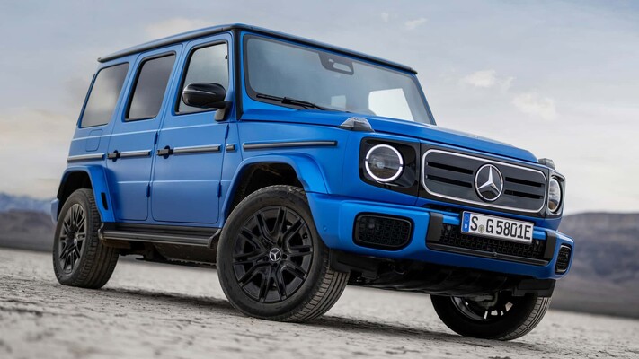 Vista angular del Mercedes Clase G eléctrico destacando su robustez.