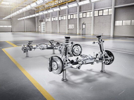 Ingeniería de chasis del Mercedes Clase G, tecnología y robustez. Ingeniería de chasis del Mercedes Clase G, tecnología y robustez.