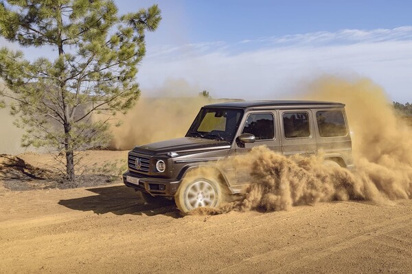 Acción en desierto, el Mercedes Clase G muestra su capacidad todoterreno. Acción en desierto, el Mercedes Clase G muestra su capacidad todoterreno.