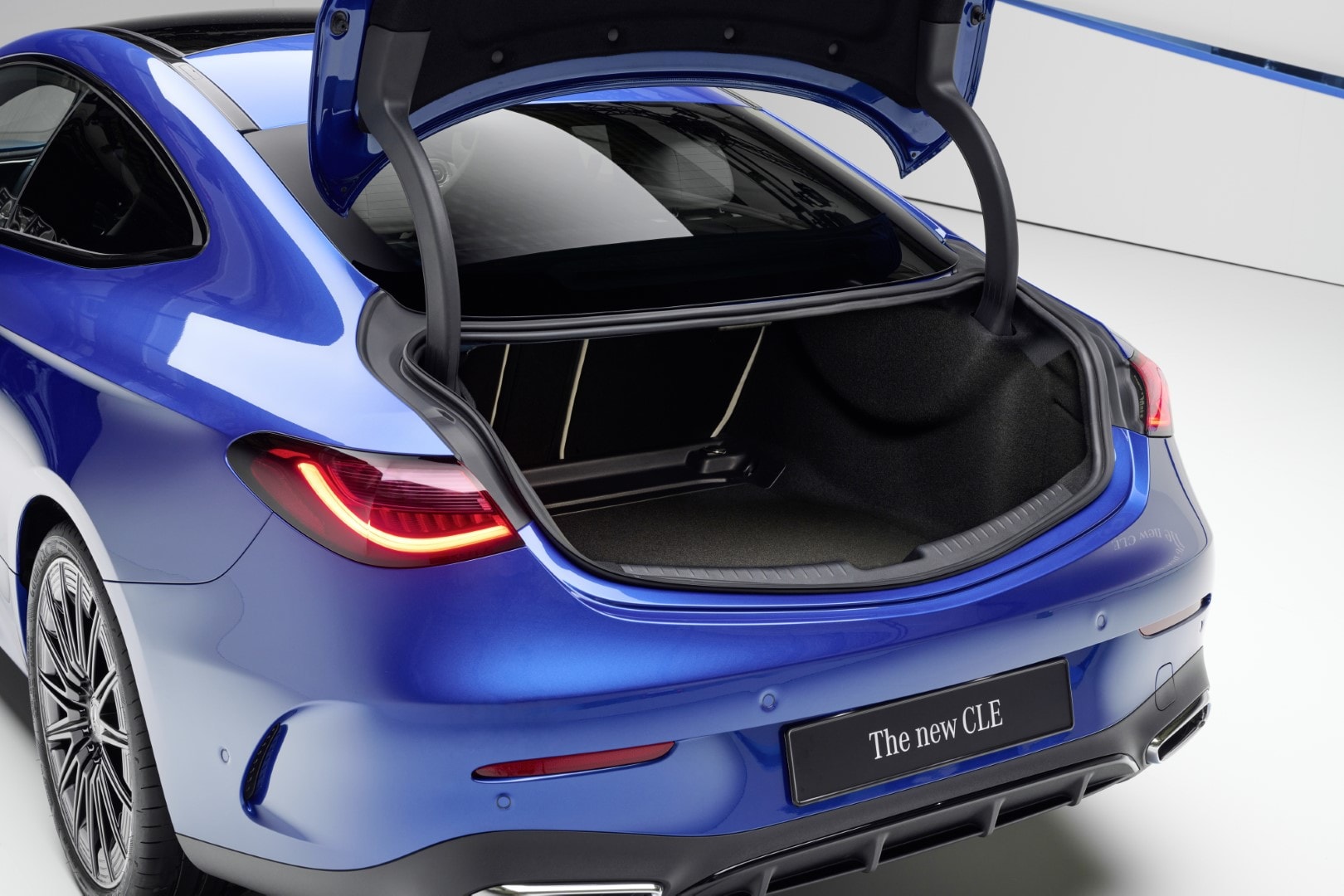 Amplio maletero del CLE Coupé, versátil y funcional.