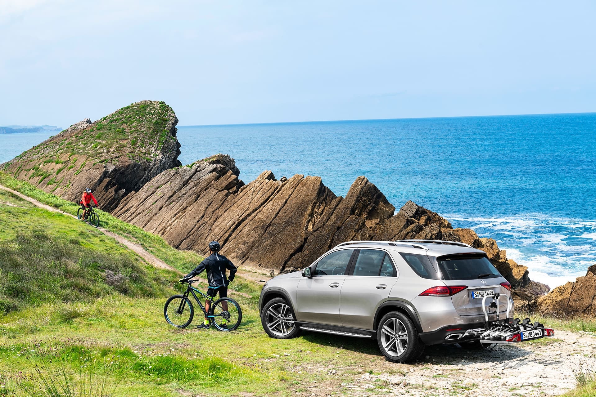 Imagen del Mercedes GLE con enfoque en su funcionalidad y estilo de vida activo