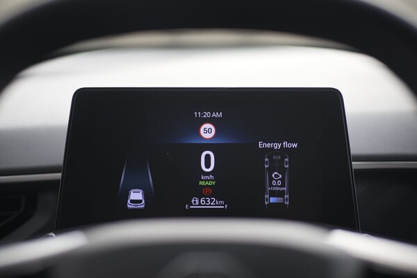 Interior del MG 3 mostrando su elegante volante con logotipo. Interior del MG 3 mostrando su elegante volante con logotipo.