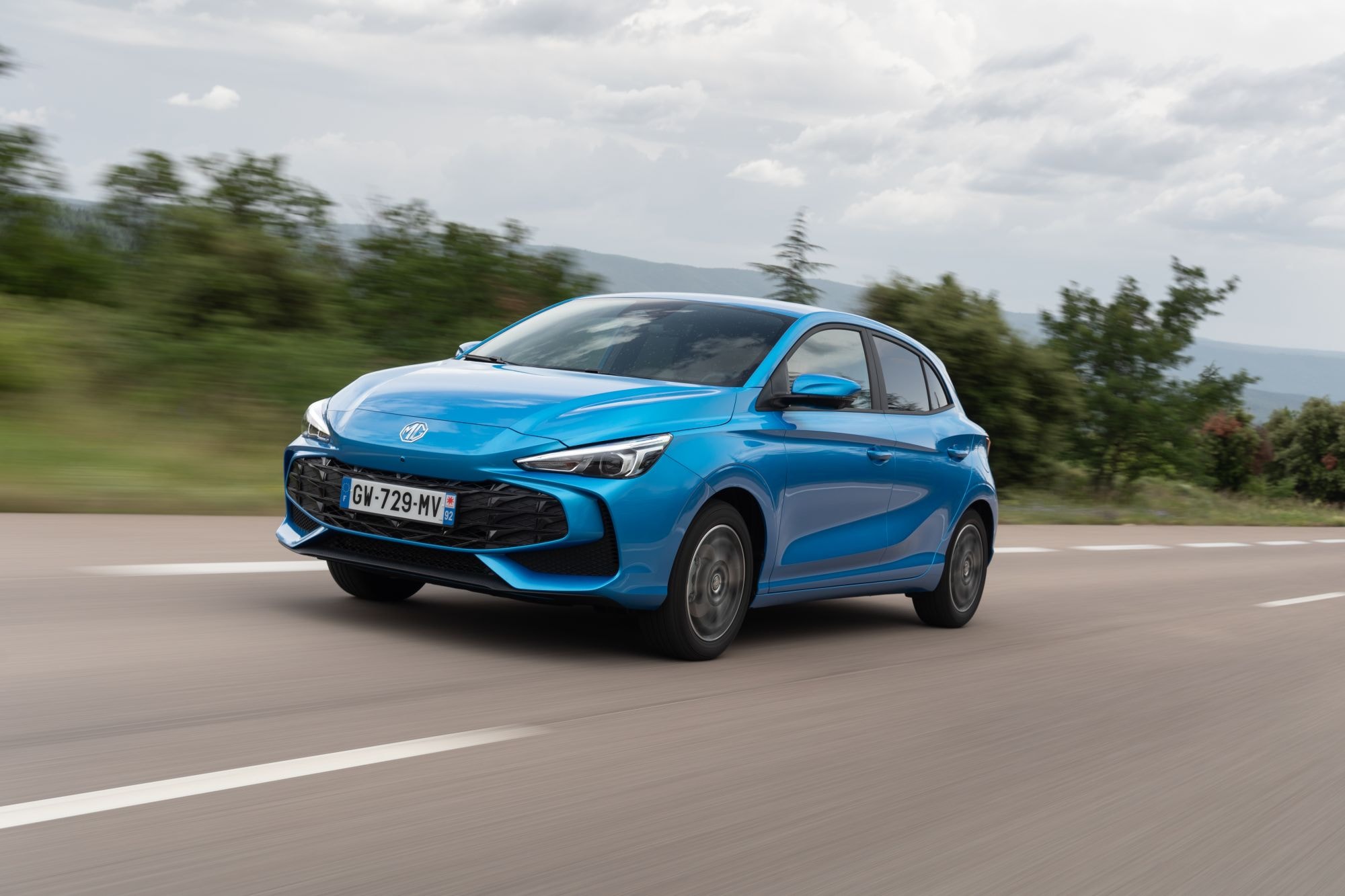 Vista del interior, resaltando los cómodos asientos del MG 3.