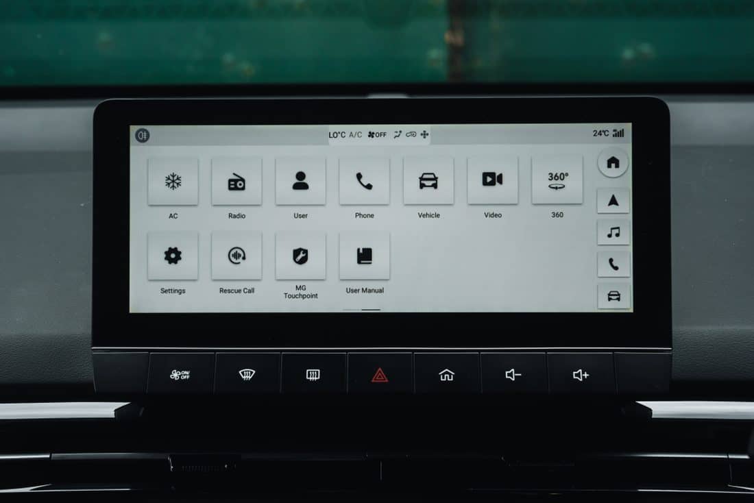 Pantalla táctil del sistema de infotainment del MG 4.