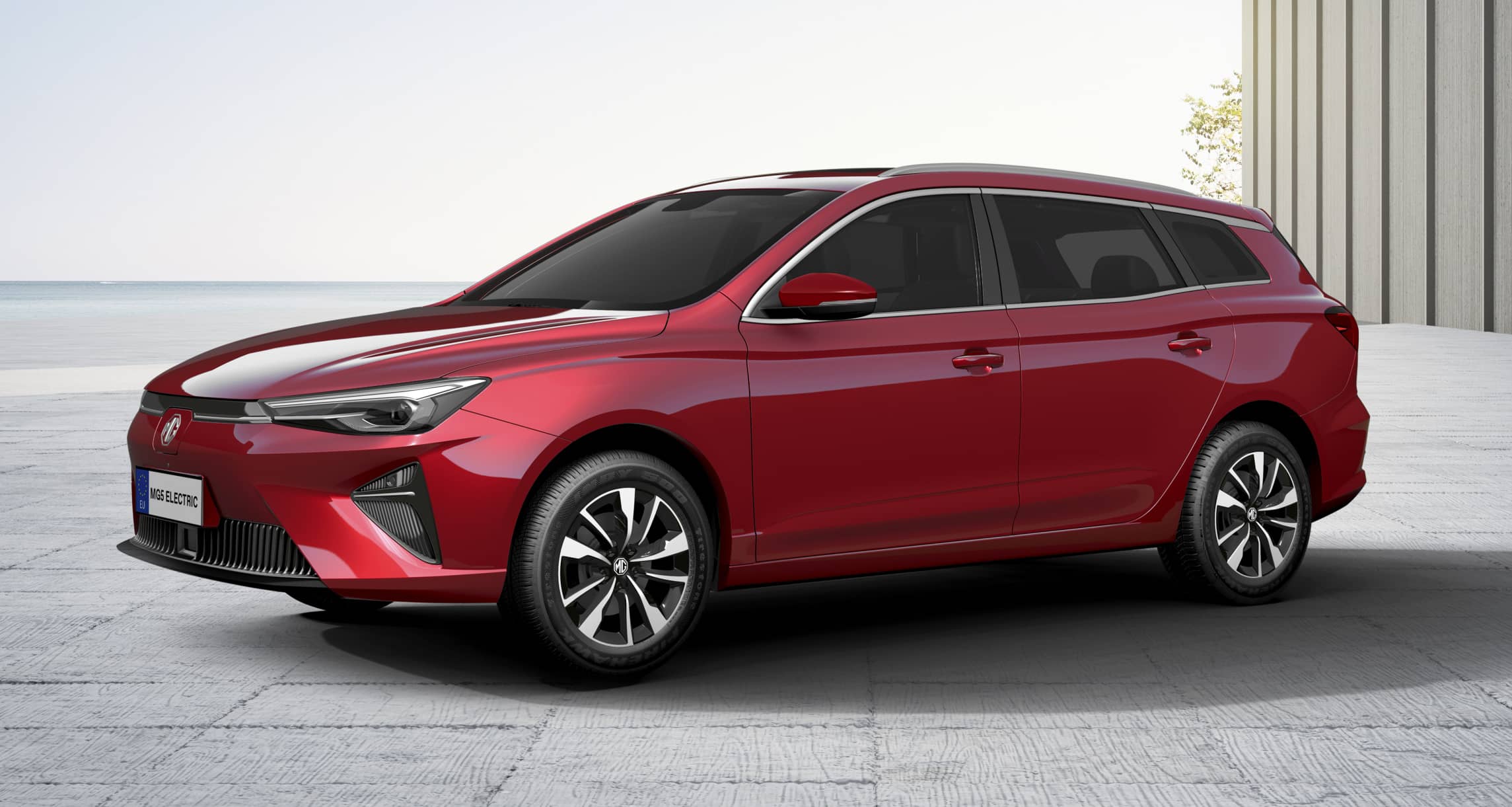 Vista delantera y lateral que muestra el diseño dinámico del MG 5 eléctrico.