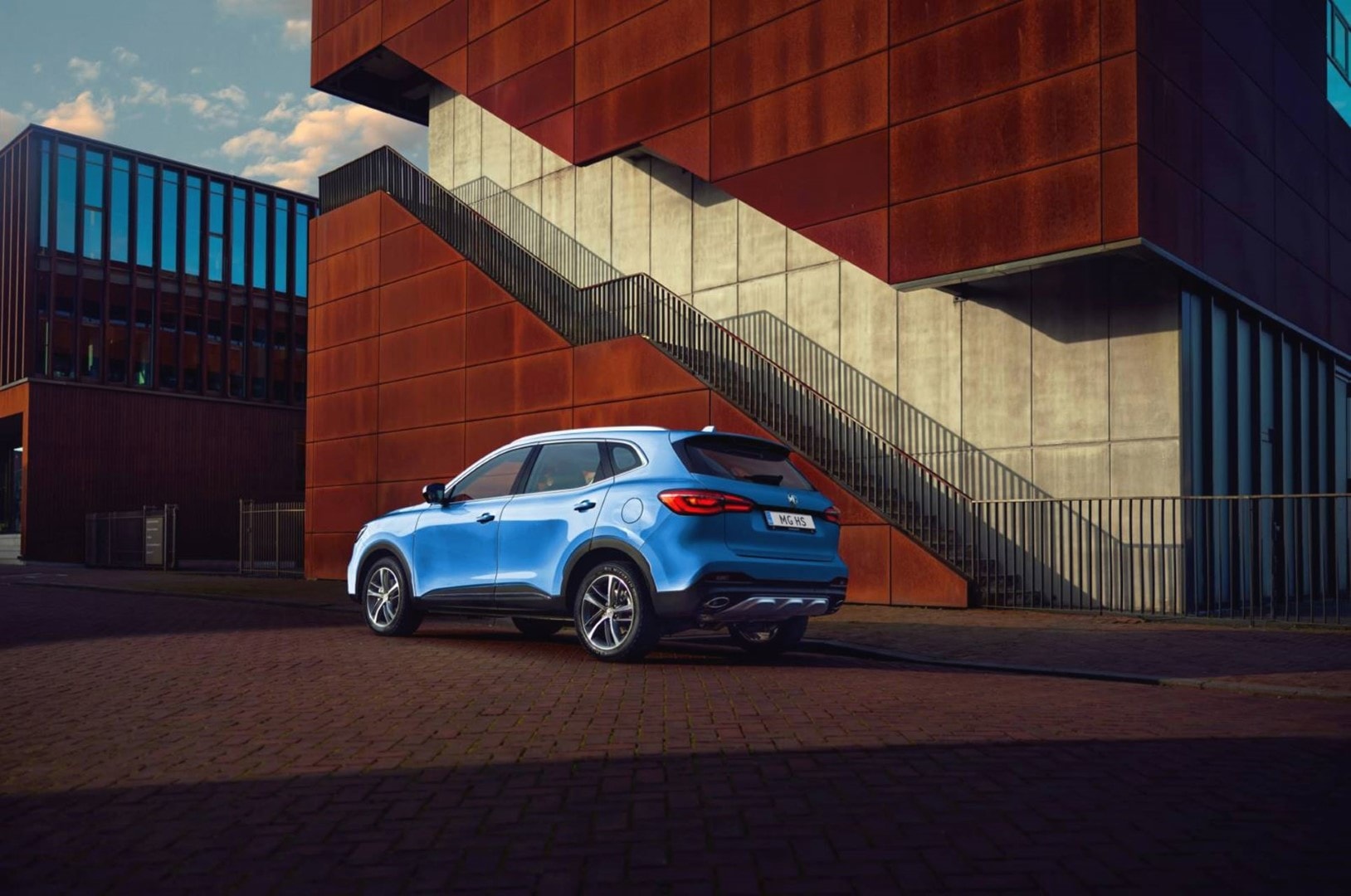 Vista del panel de instrumentos y consola central, evidencia de la tecnología avanzada del MG HS.