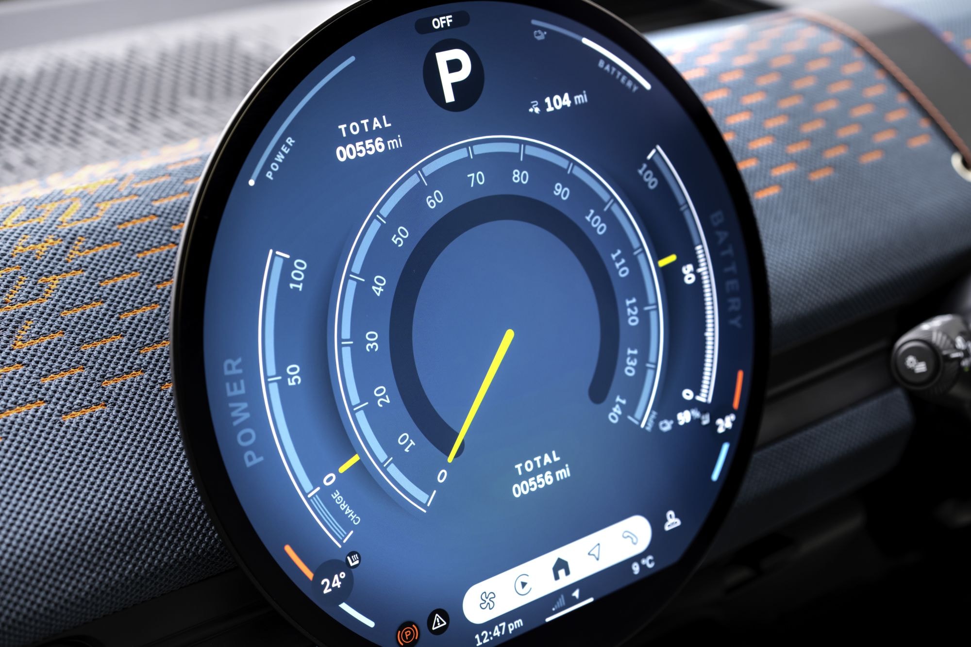 El volante del MINI Aceman con acabados modernos y controles intuitivos.