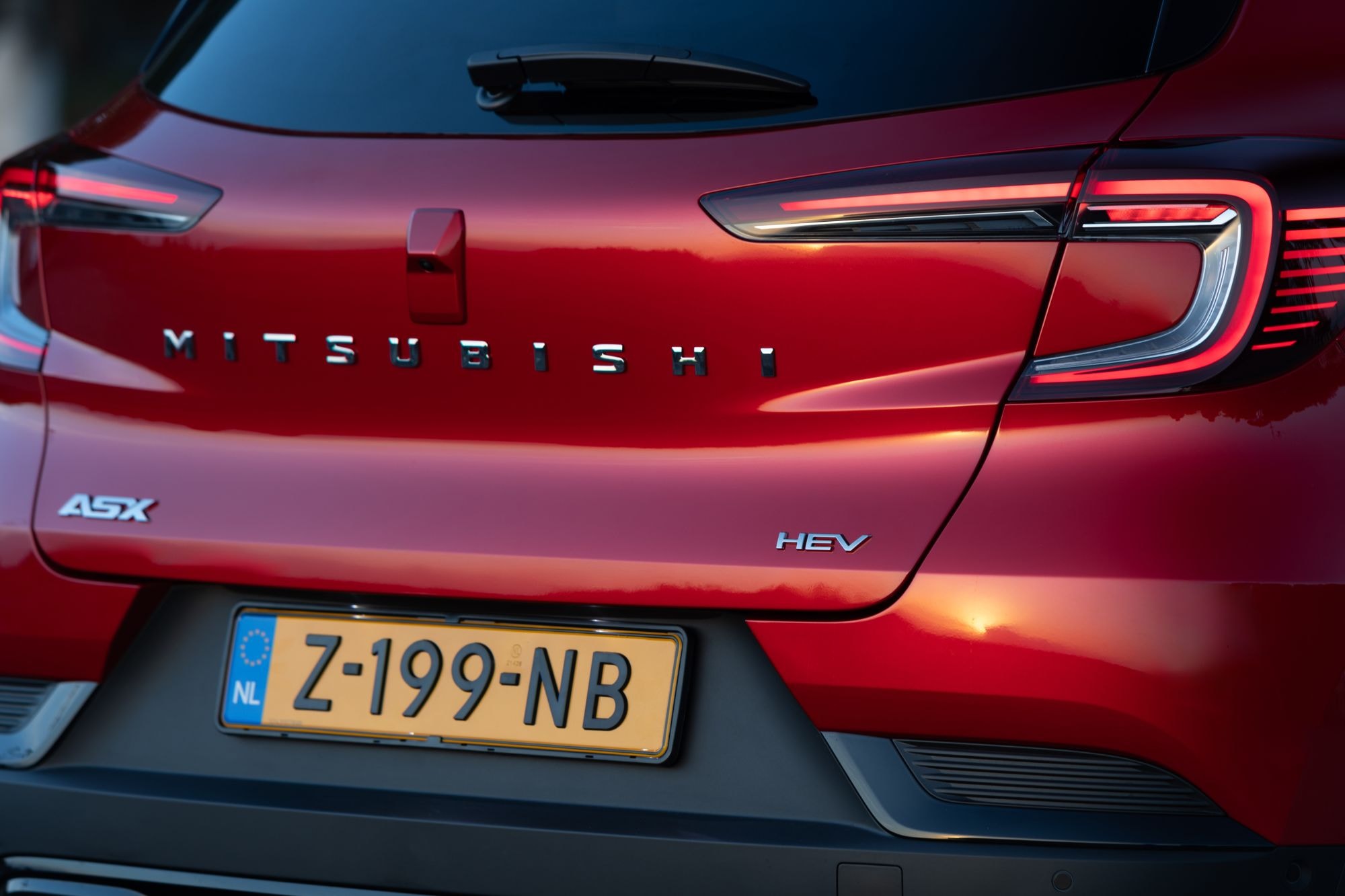 Diseño estilizado de la parrilla del Mitsubishi ASX híbrido