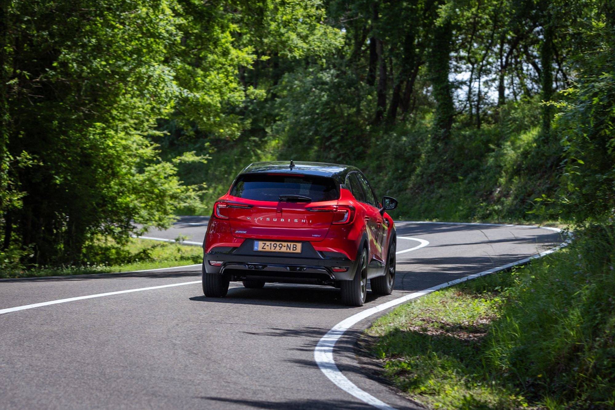 Presenta un diseño dinámico que seduce a primera vista.