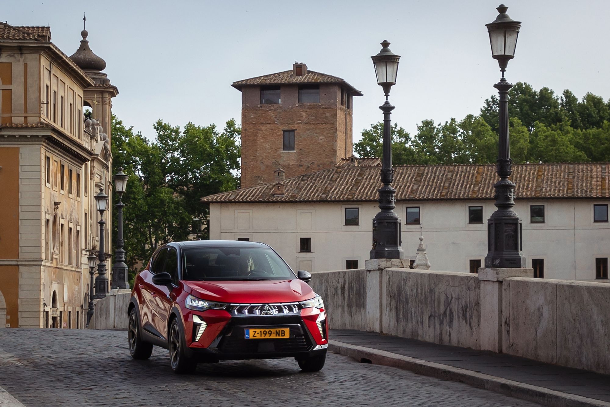 El ASX frente monumental, combina historia y modernidad.