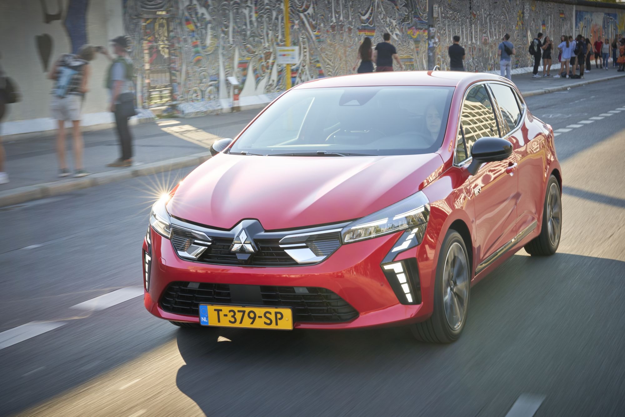 Un diseño dinámico que captura la esencia del manejo urbano.