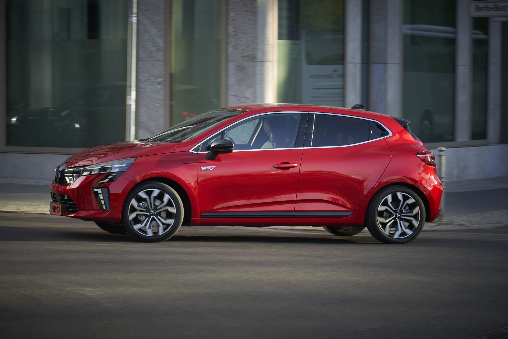 Un diseño moderno y atractivo que resalta en la ciudad.