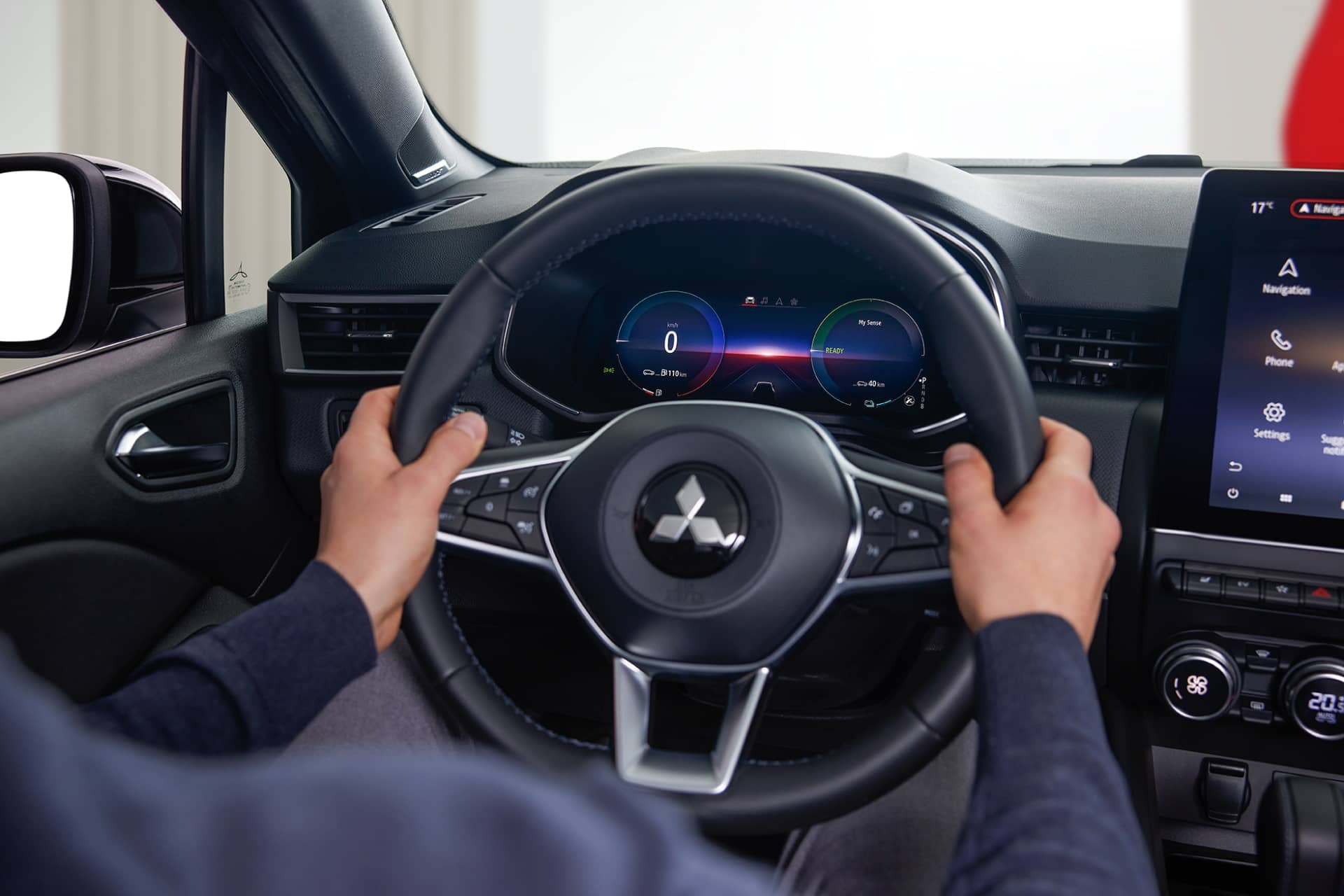 Volante e instrumentación digital del Mitsubishi Colt.