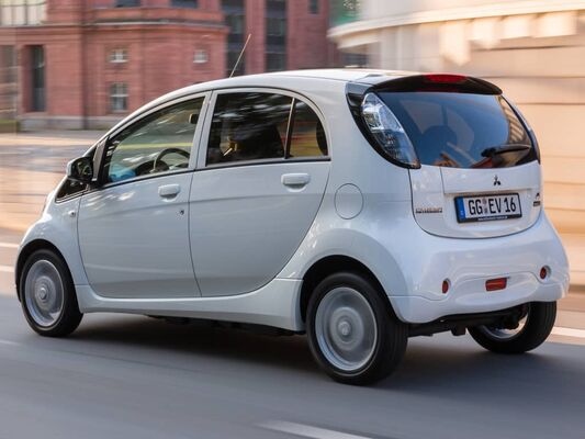 Mitsubishi i-MiEV Mitsubishi i-MiEV