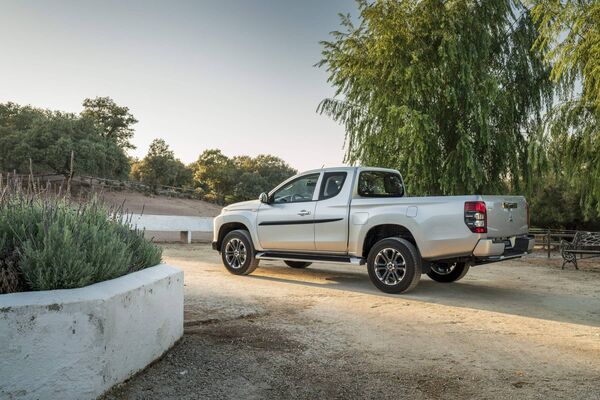 Mitsubishi L200 Mitsubishi L200