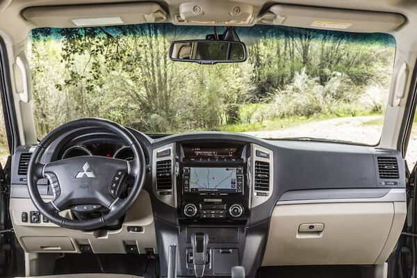 Mitsubishi Montero Mitsubishi Montero