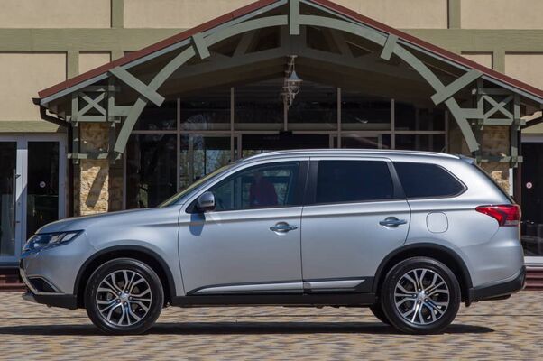 Mitsubishi Outlander Mitsubishi Outlander
