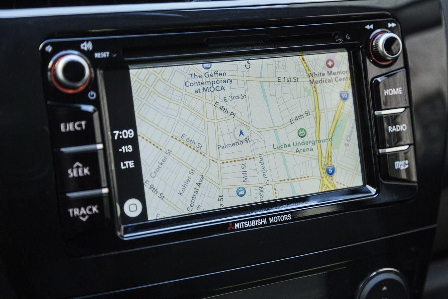 Sistema de navegación integrado en Mitsubishi Space Star.