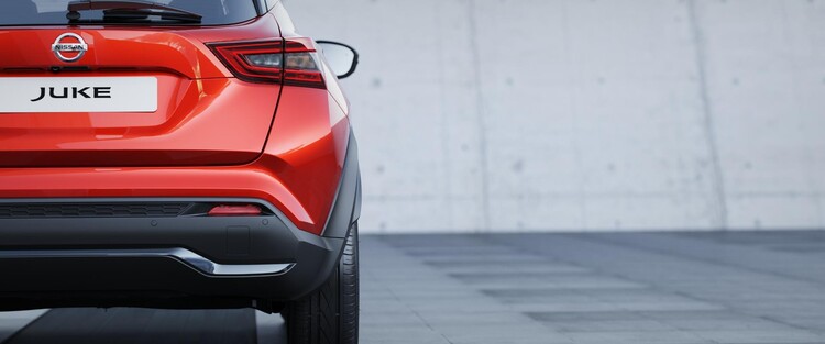 Perspectiva de la zaga mostrando ópticas y diseño de carrocería. Perspectiva de la zaga mostrando ópticas y diseño de carrocería.